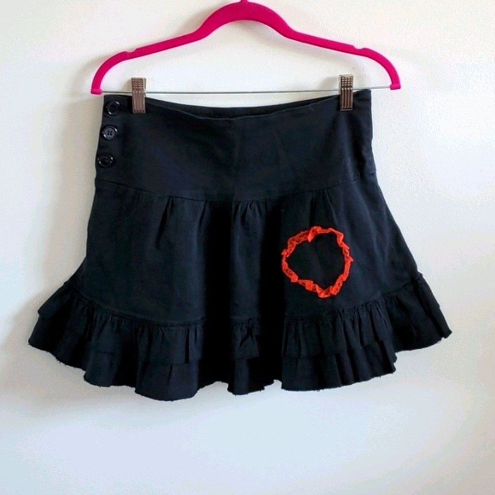 Black ruffle skirt with red lace heart Clic Klak
